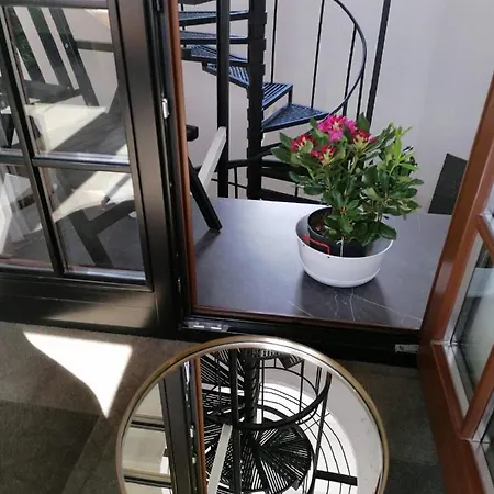 Mystictone - Loft In The Heart Of - Nowy Swiat Roomtones