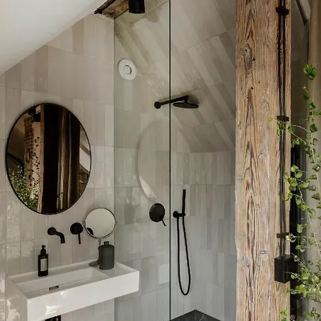 Mystictone - Loft In The Heart Of - Nowy Swiat Roomtones Varsovia